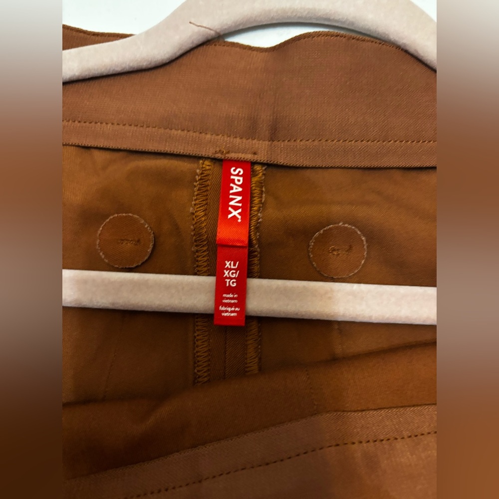 Spanx NWT pant - Picture 3 of 3